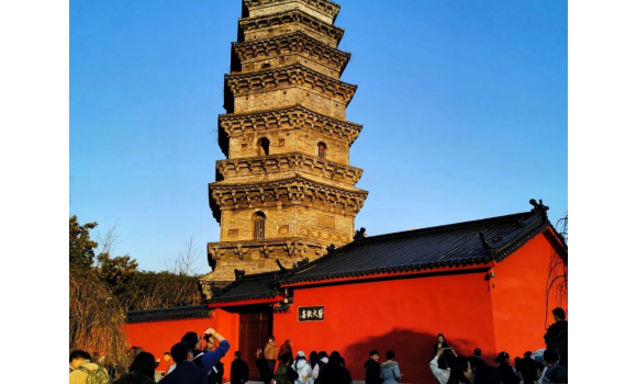 Ҫ�á����𡱱䡰���족 �����гǹܾ�԰�ִ��������ϱ�����԰��ȫ������Ӫ